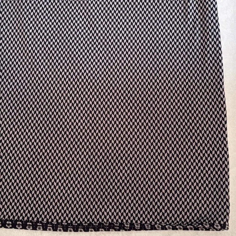 {NWT} Gudrun Sjoden | Geometric Print Lyocell Stretch Skirt Black/Gray (XL) - Picture 14 of 15